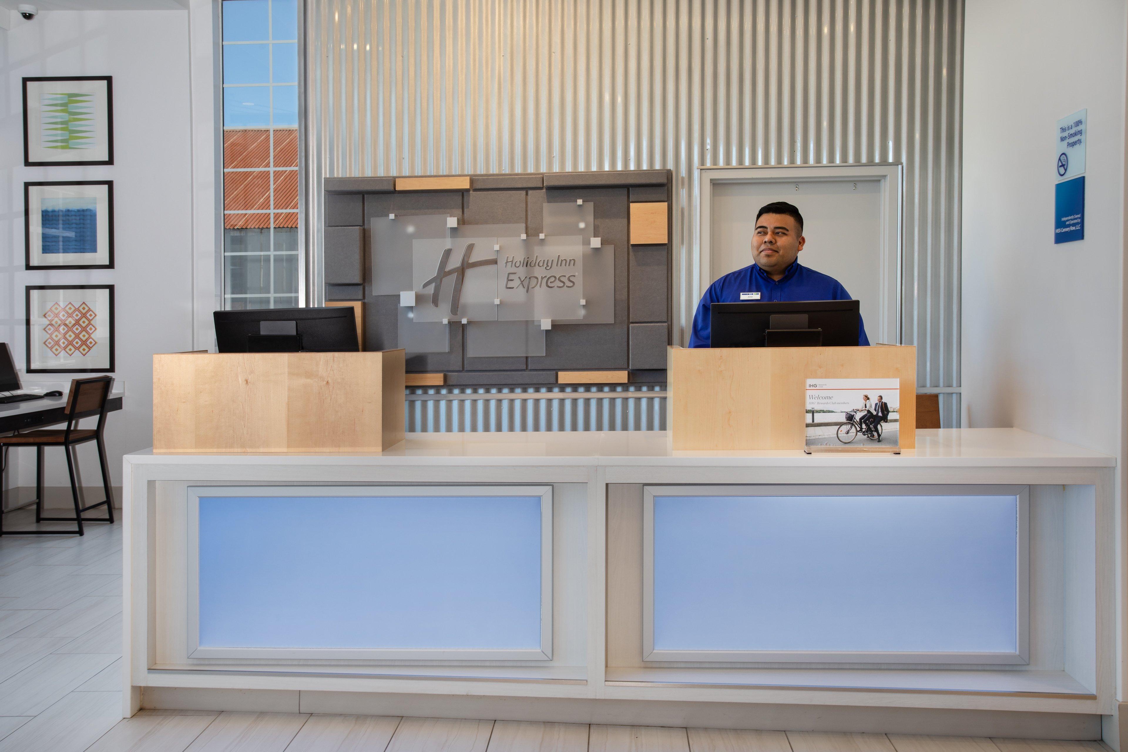 Holiday Inn Express Monterey - Cannery Row By Ihg Exterior foto